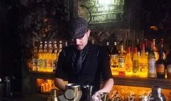 雄鹿酒吧爆料视频完整版