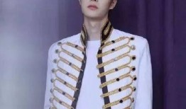 赵丽颖王一博最新爆料衣服,时尚穿搭引发热议！