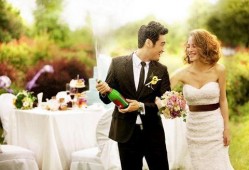 香港婚礼爆料新闻事件最新,奢华场面引热议，细节曝光引发网友热议