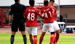 青岛球员爆料新闻视频播放,揭秘球场背后故事